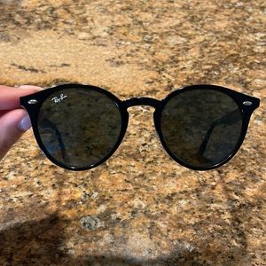 Black Round Raybans